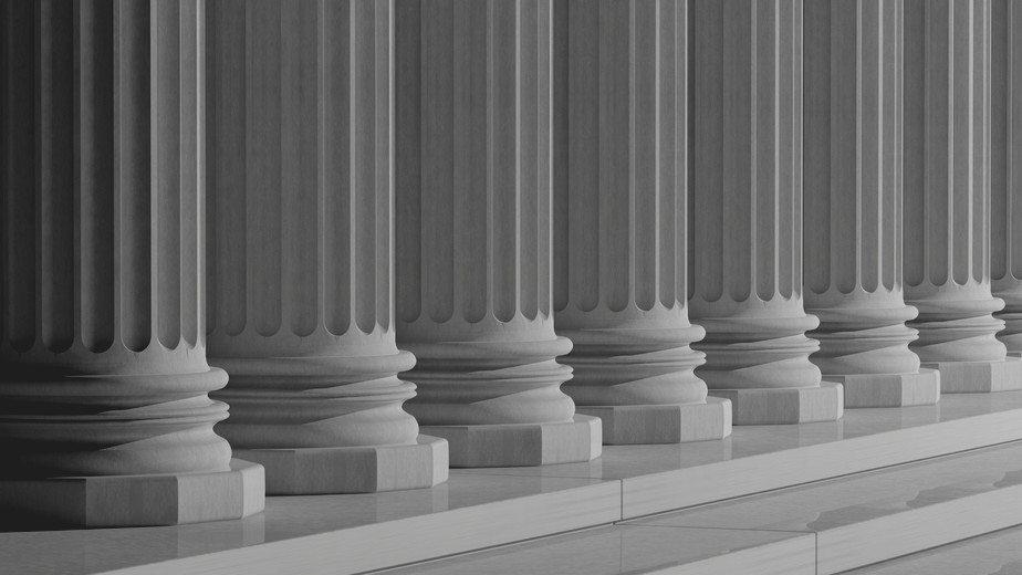 Fotolia_64479268_S columns