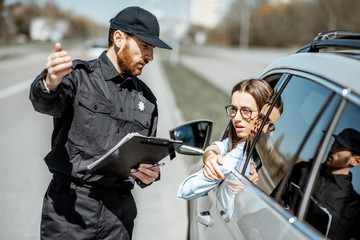 police and woman traffic stop
