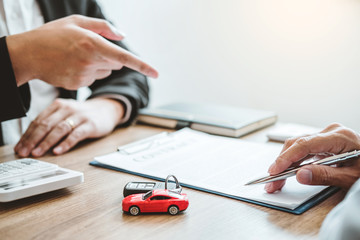 car insurance papers and keys